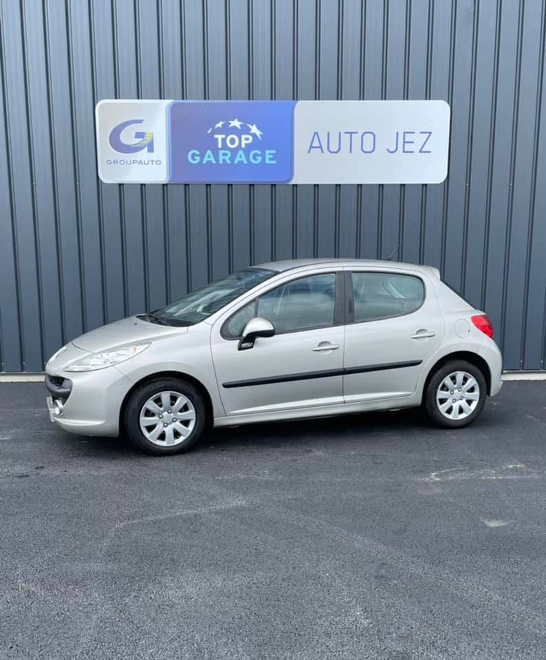 PEUGEOT 207