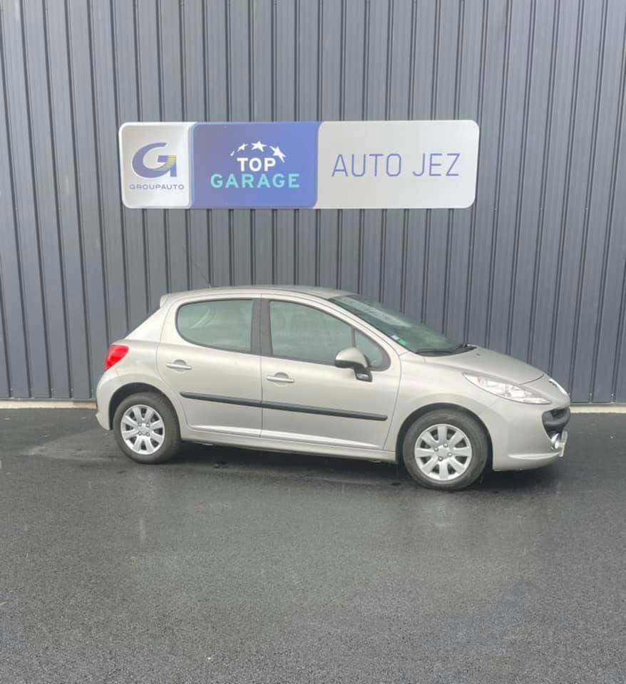 PEUGEOT 207