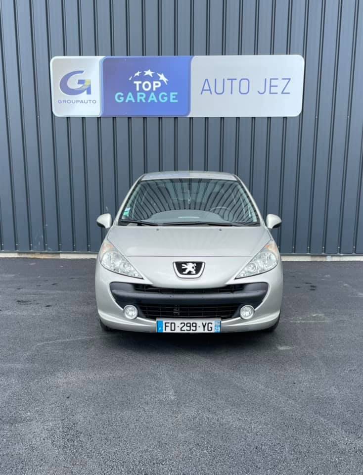 PEUGEOT 207